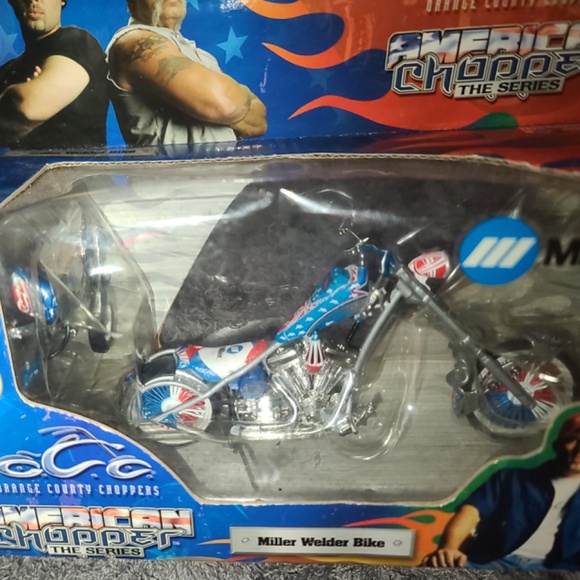 American Chopper Miller Welder Bike Diecast 2004 Motorcycle New in Box - Picture 5 of 6